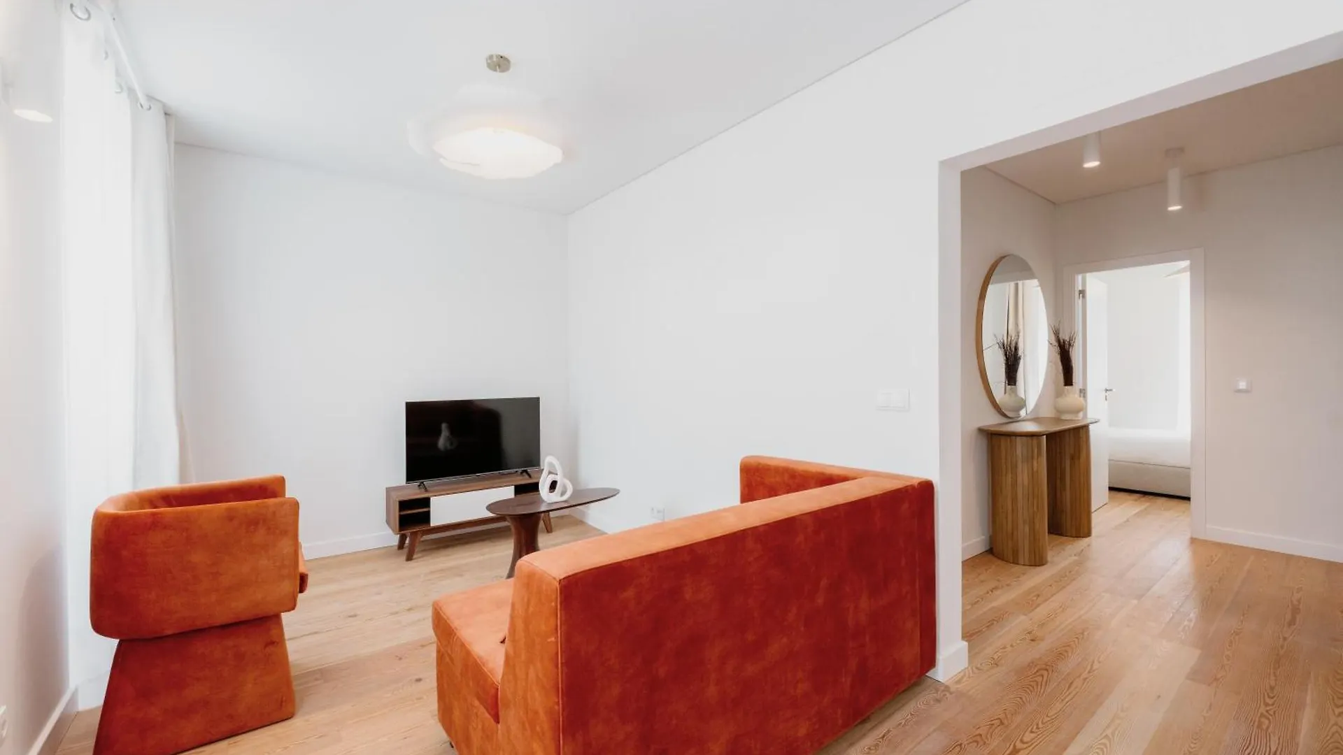 Apartment Mary Orange - No 236 1E - Sophisticated Two-Bedroom Getaway Lisbon Portugal